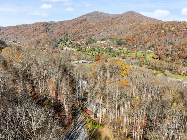 257 Katua Trail, Maggie Valley, NC 28751