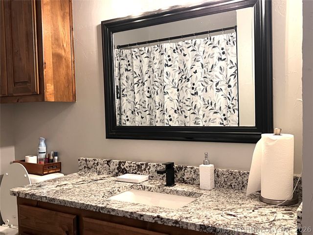 701 Lampton Lane, Mcalester, OK 74501