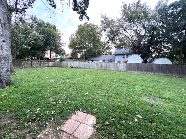 701 Lampton Lane, Mcalester, OK 74501