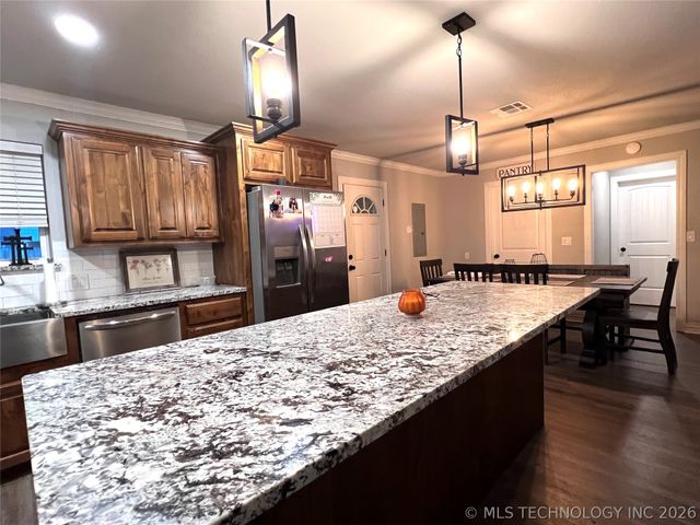 701 Lampton Lane, Mcalester, OK 74501