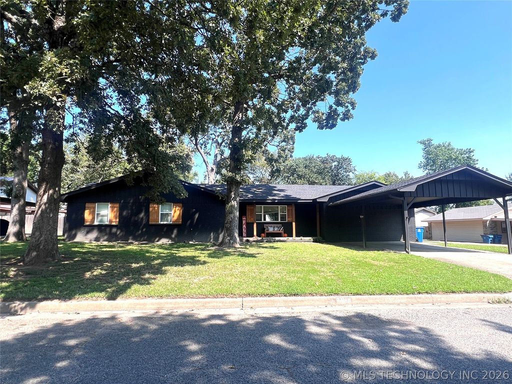 701 Lampton Lane, Mcalester, OK 74501