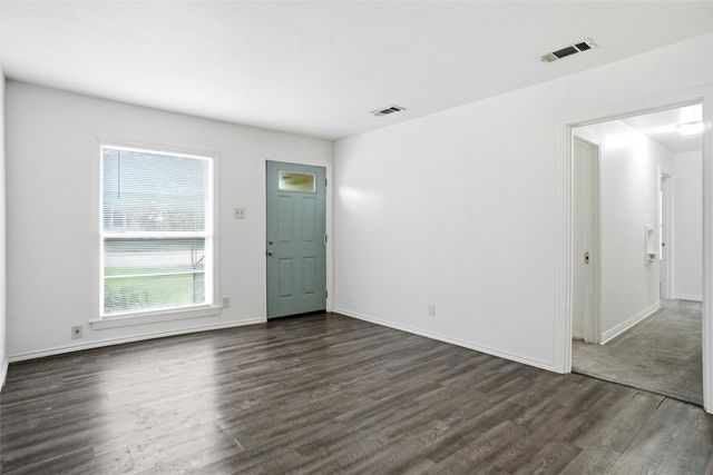 335 Freeman Street, Mesquite, TX 75149