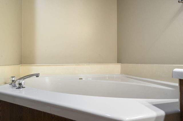 1813 Boswell Avenue, Branson, MO 65616
