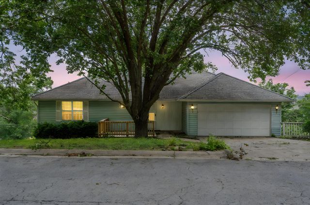 1813 Boswell Avenue, Branson, MO 65616