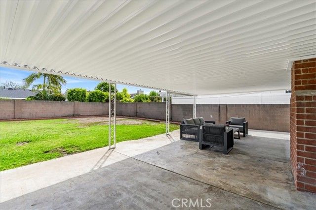 11852 Reagan Street, Los Alamitos, CA 90720