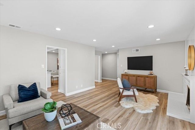 11852 Reagan Street, Los Alamitos, CA 90720