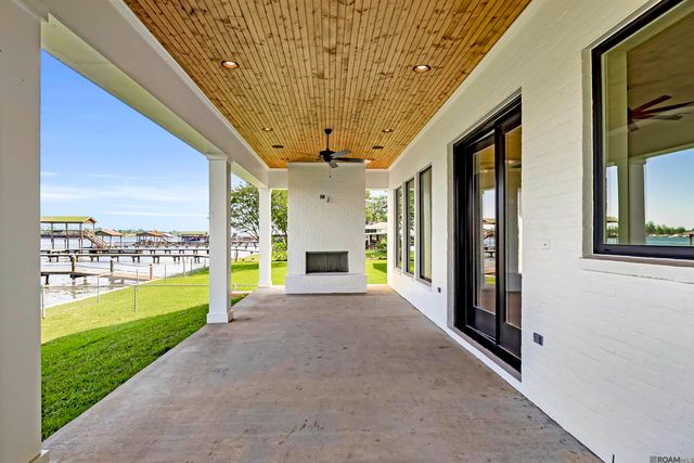 8749 Island Rd, Ventress, LA 70783