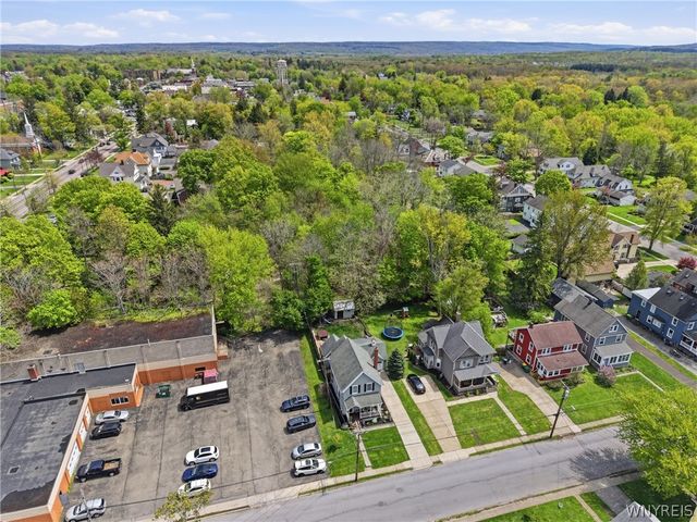 32 South Lake Street, Hamburg, NY 14075
