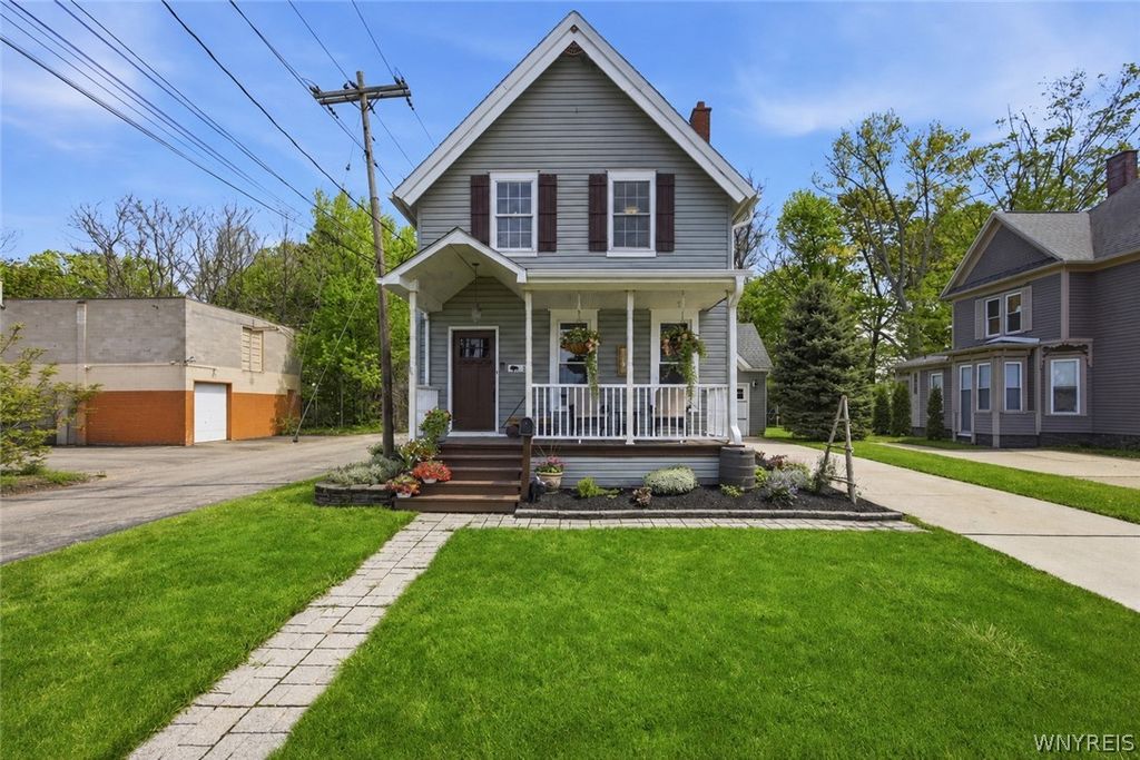 32 South Lake Street, Hamburg, NY 14075
