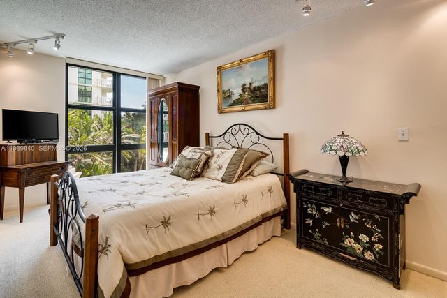 1121 Crandon Blvd F206, Key Biscayne, FL 33149