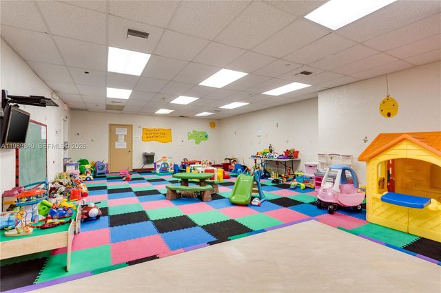 1121 Crandon Blvd F206, Key Biscayne, FL 33149