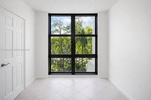 1121 Crandon Blvd F206, Key Biscayne, FL 33149
