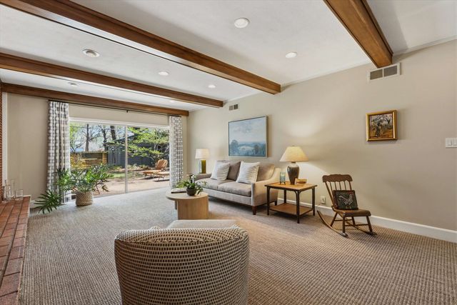 140 S GROVE PARK RD, Memphis, TN 38117