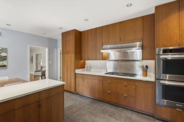 140 S GROVE PARK RD, Memphis, TN 38117