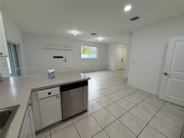 1743 SE 9th Ter 0, Homestead, FL 33034