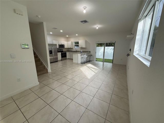 1743 SE 9th Ter 0, Homestead, FL 33034
