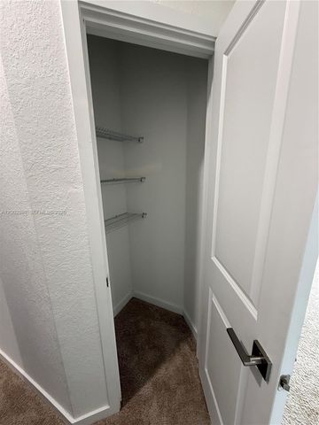 1743 SE 9th Ter 0, Homestead, FL 33034