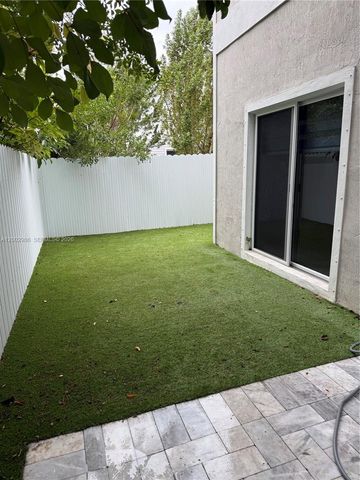 1743 SE 9th Ter 0, Homestead, FL 33034