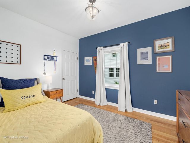 729 N BRAINARD Avenue, La Grange Park, IL 60526