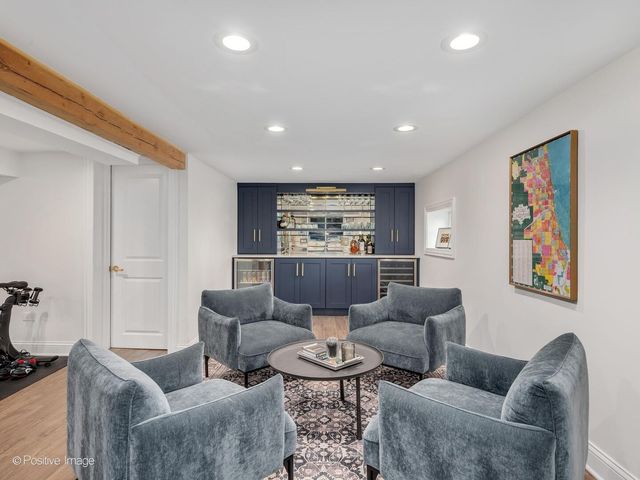 729 N BRAINARD Avenue, La Grange Park, IL 60526