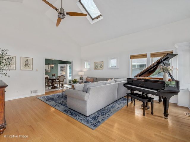 729 N BRAINARD Avenue, La Grange Park, IL 60526