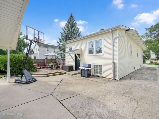 729 N BRAINARD Avenue, La Grange Park, IL 60526
