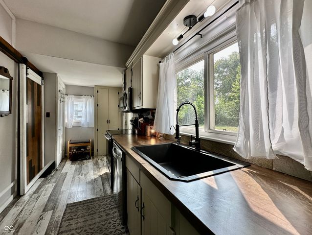 191 W Broadway Street, Greenwood, IN 46142