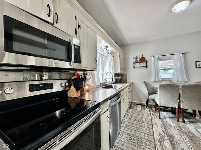 191 W Broadway Street, Greenwood, IN 46142