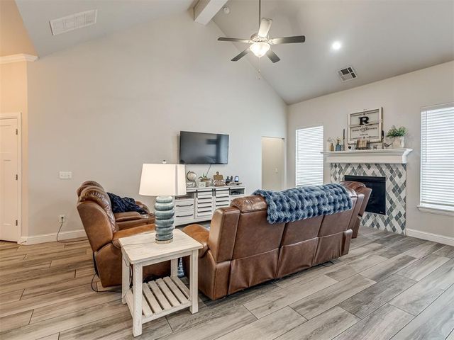 11413 NW 100th Court, Yukon, OK 73099