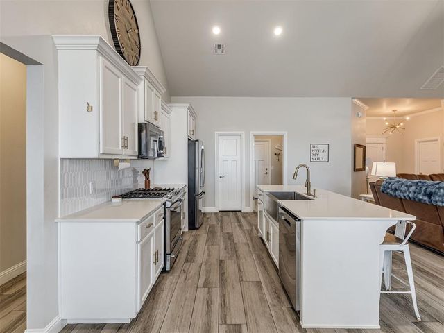 11413 NW 100th Court, Yukon, OK 73099