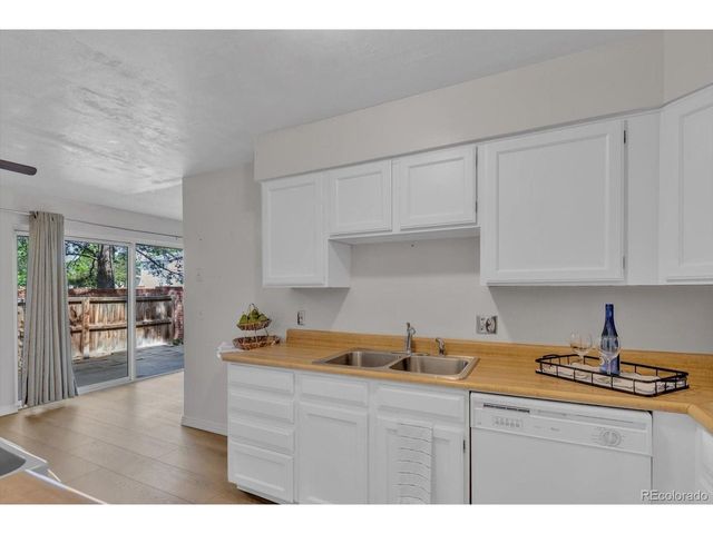2036 W 101st Ave, Thornton, CO 80260