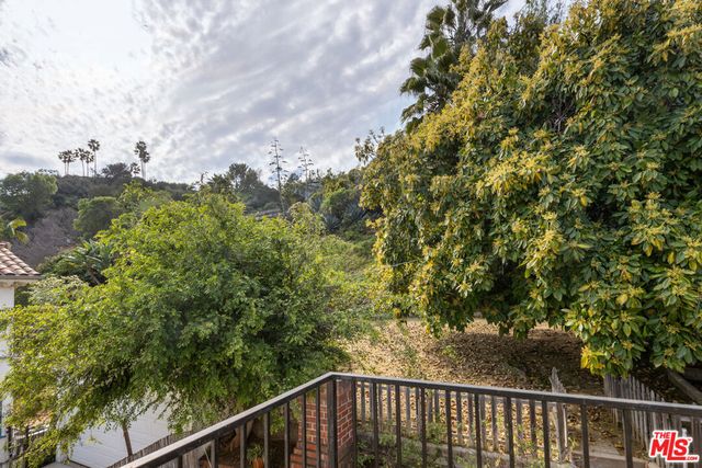 2565 Canyon Drive, Los Angeles, CA 90068