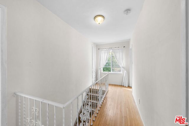 2565 Canyon Drive, Los Angeles, CA 90068