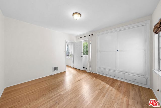 2565 Canyon Drive, Los Angeles, CA 90068