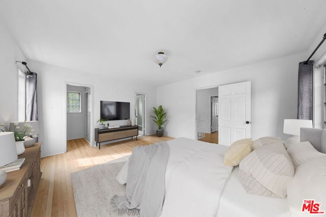 2565 Canyon Drive, Los Angeles, CA 90068