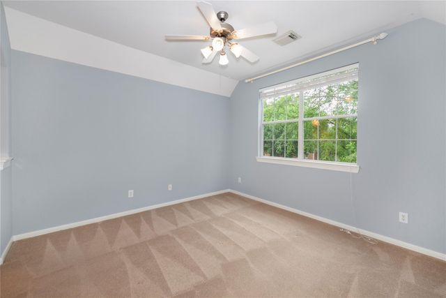 15 Pawprint Place, The Woodlands, TX 77382