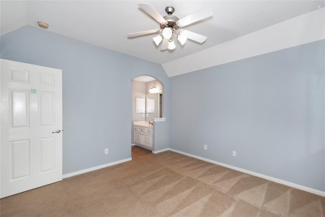 15 Pawprint Place, The Woodlands, TX 77382
