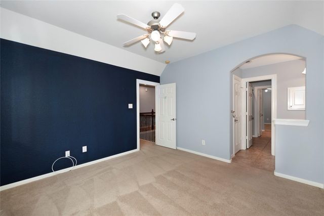 15 Pawprint Place, The Woodlands, TX 77382