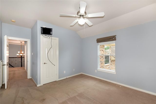15 Pawprint Place, The Woodlands, TX 77382