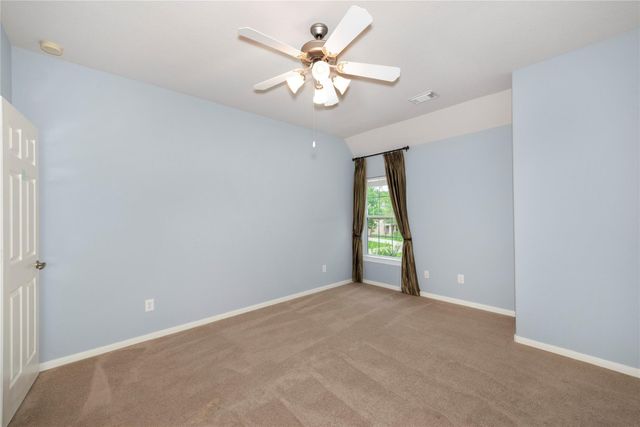 15 Pawprint Place, The Woodlands, TX 77382