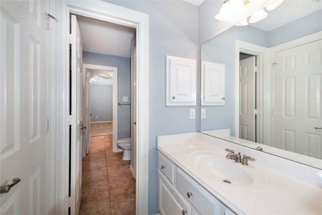 15 Pawprint Place, The Woodlands, TX 77382