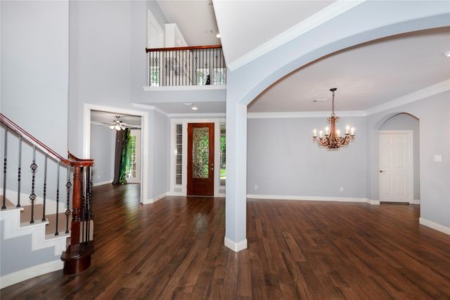 15 Pawprint Place, The Woodlands, TX 77382
