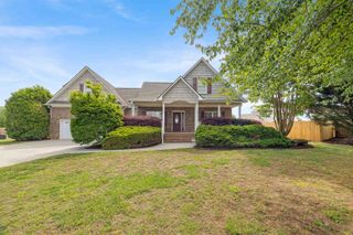 1017 Corie Crest Dr, Boiling Springs, SC 29316