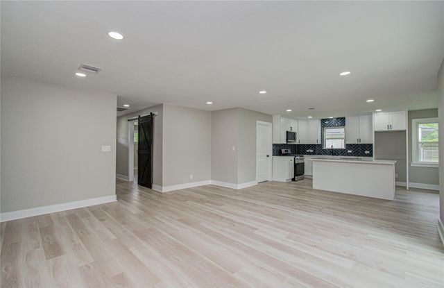 1105 Redberry Hill Road, Baytown, TX 77521