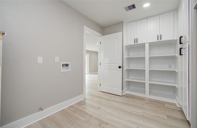 1105 Redberry Hill Road, Baytown, TX 77521