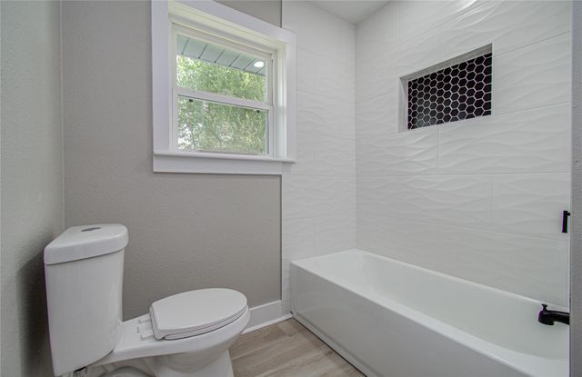 1105 Redberry Hill Road, Baytown, TX 77521