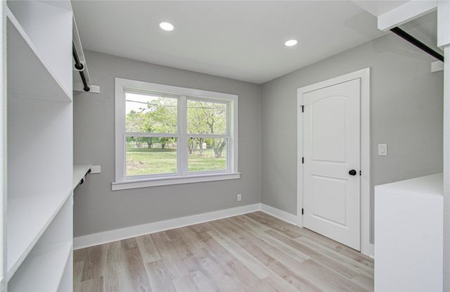 1105 Redberry Hill Road, Baytown, TX 77521