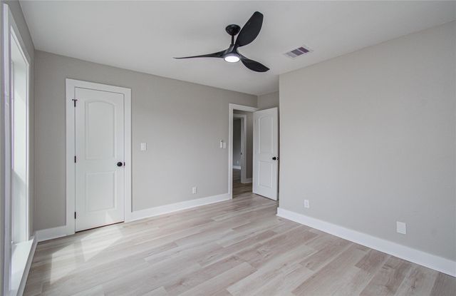 1105 Redberry Hill Road, Baytown, TX 77521