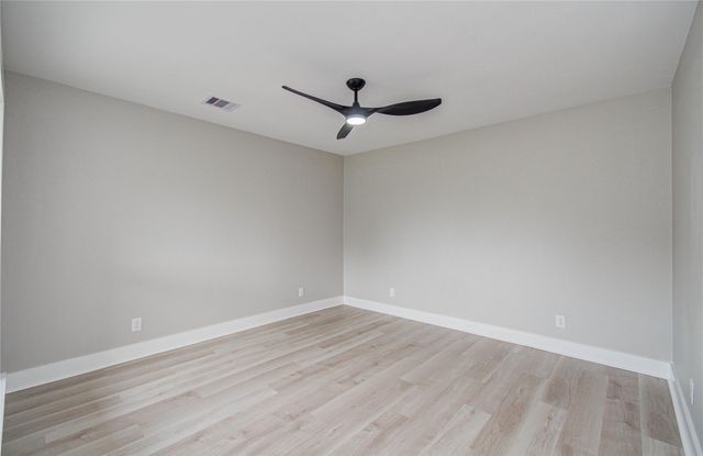 1105 Redberry Hill Road, Baytown, TX 77521