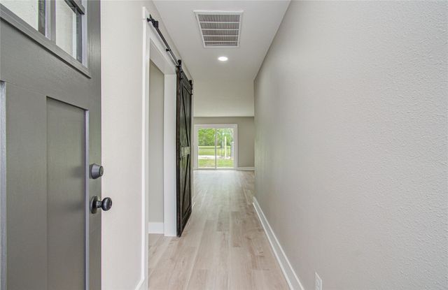 1105 Redberry Hill Road, Baytown, TX 77521